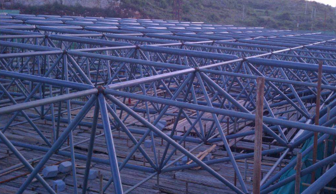 临夏概述网架加工公司对网架保温隔热的办法